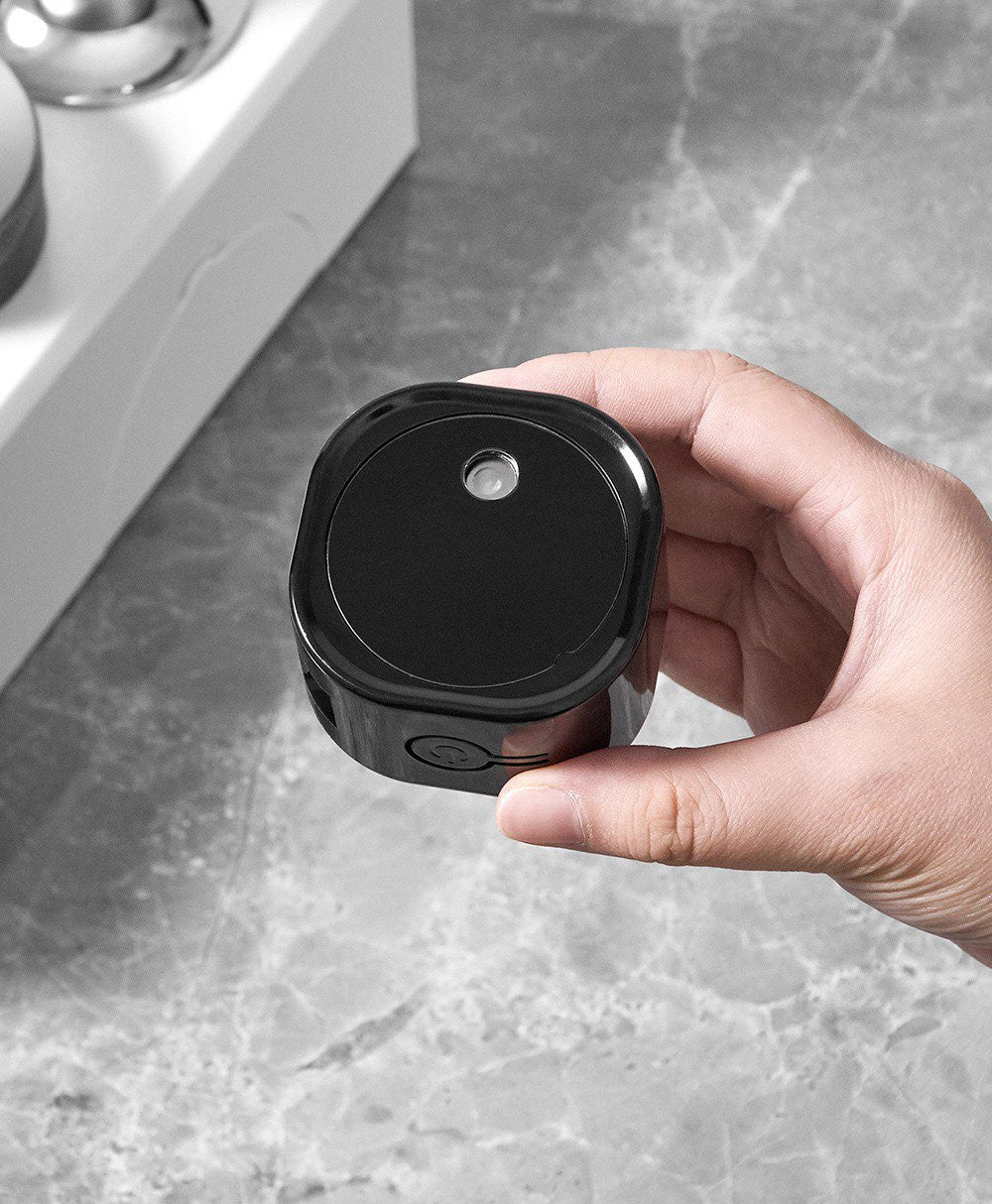 Electric coffee bean sprayer